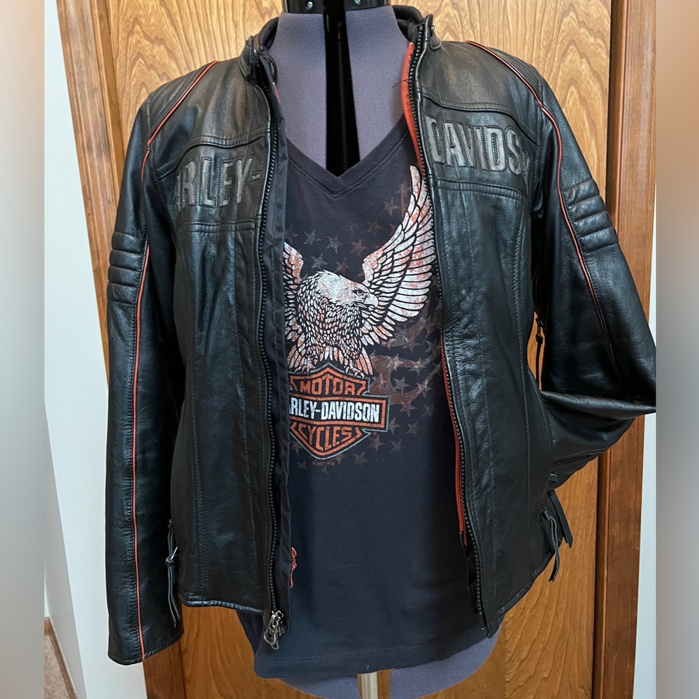 Harley Davidson Women’s Leather Jacket - Picture 2 of 5